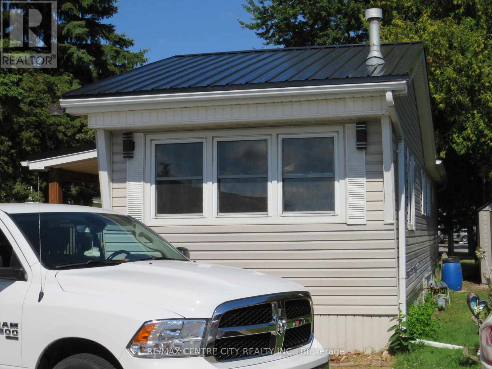 120 - 2189 Dundas Street E, London East, Ontario  N5V 1H3 - Photo 22 - X12358620