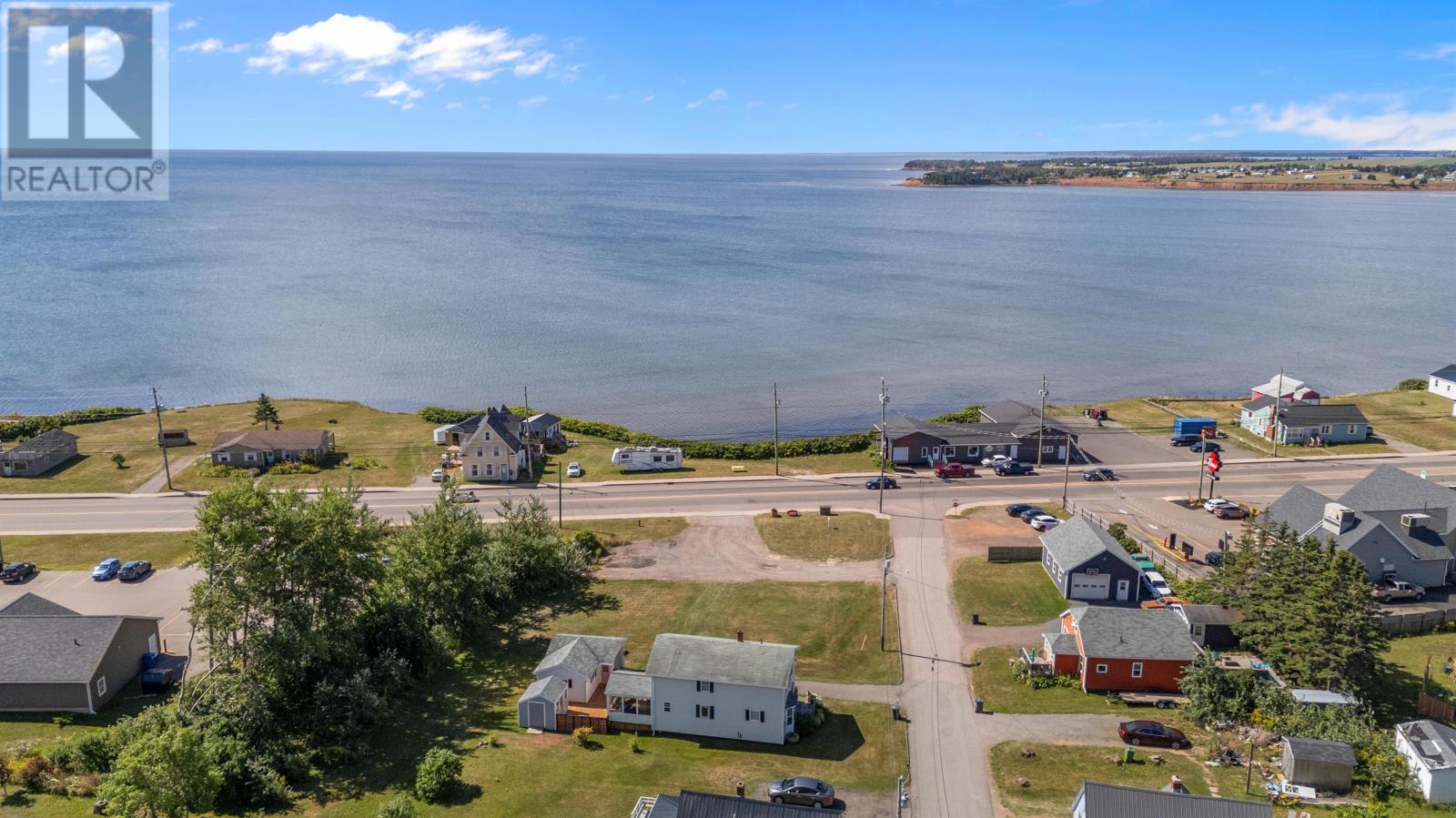 45 Main Street, Souris, Prince Edward Island  C0A 2B0 - Photo 3 - 202520748