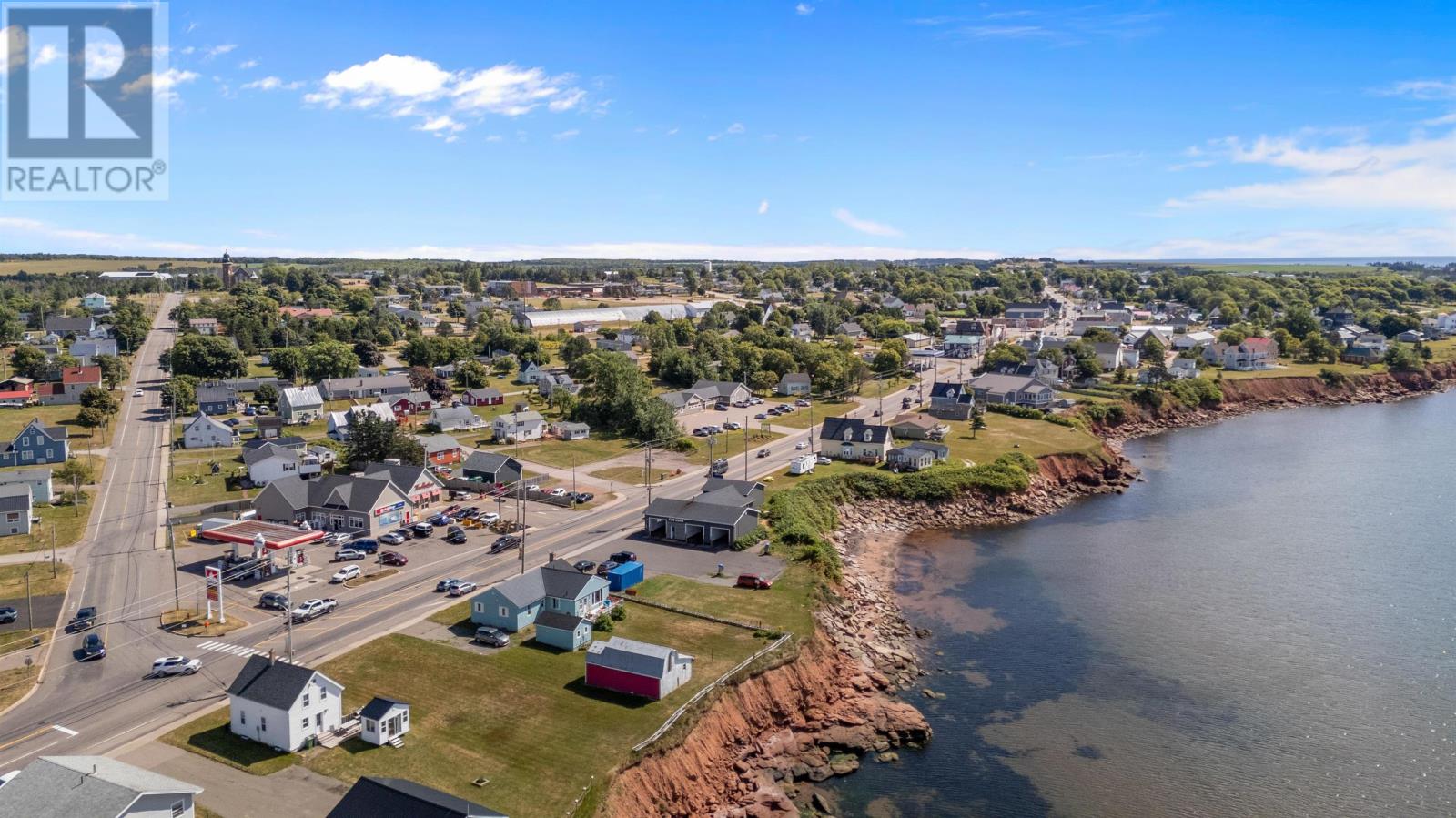 45 Main Street, Souris, Prince Edward Island  C0A 2B0 - Photo 17 - 202520748