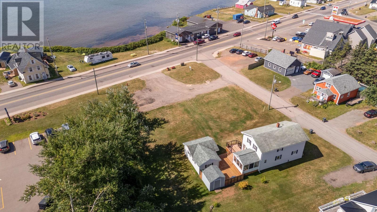 45 Main Street, Souris, Prince Edward Island  C0A 2B0 - Photo 5 - 202520748
