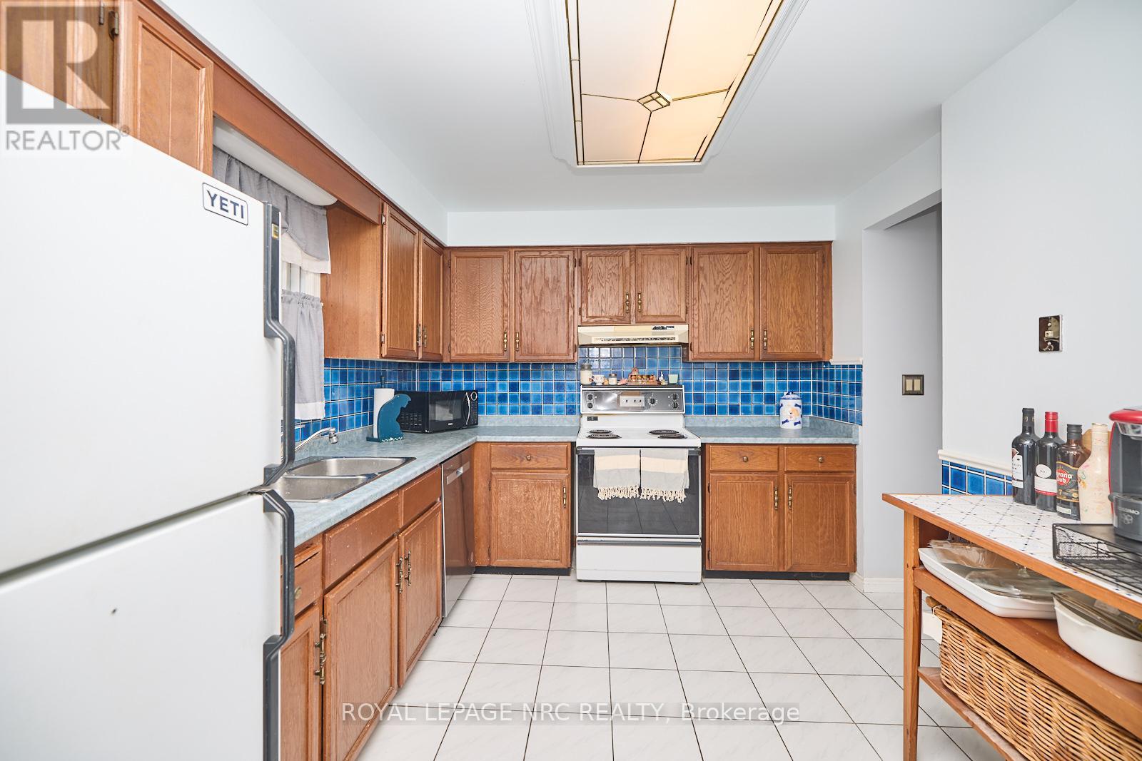 38 Culligan Crescent, Thorold, Ontario  L2V 4P1 - Photo 11 - X12358635