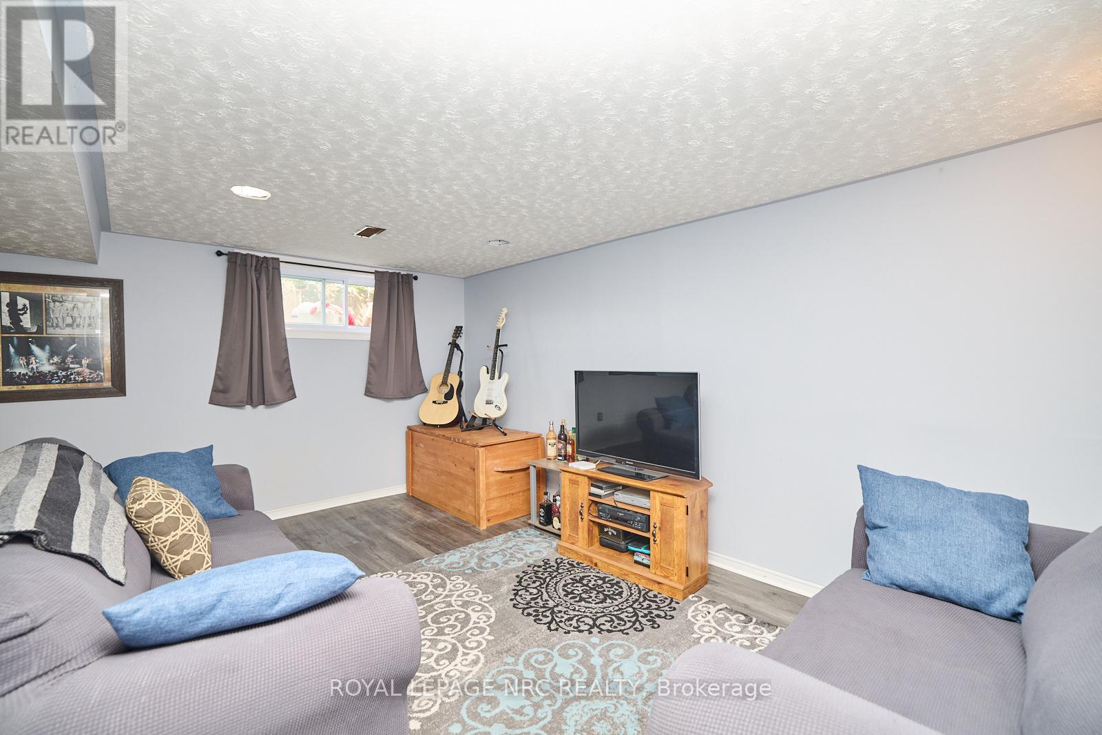 38 Culligan Crescent, Thorold, Ontario  L2V 4P1 - Photo 14 - X12358635