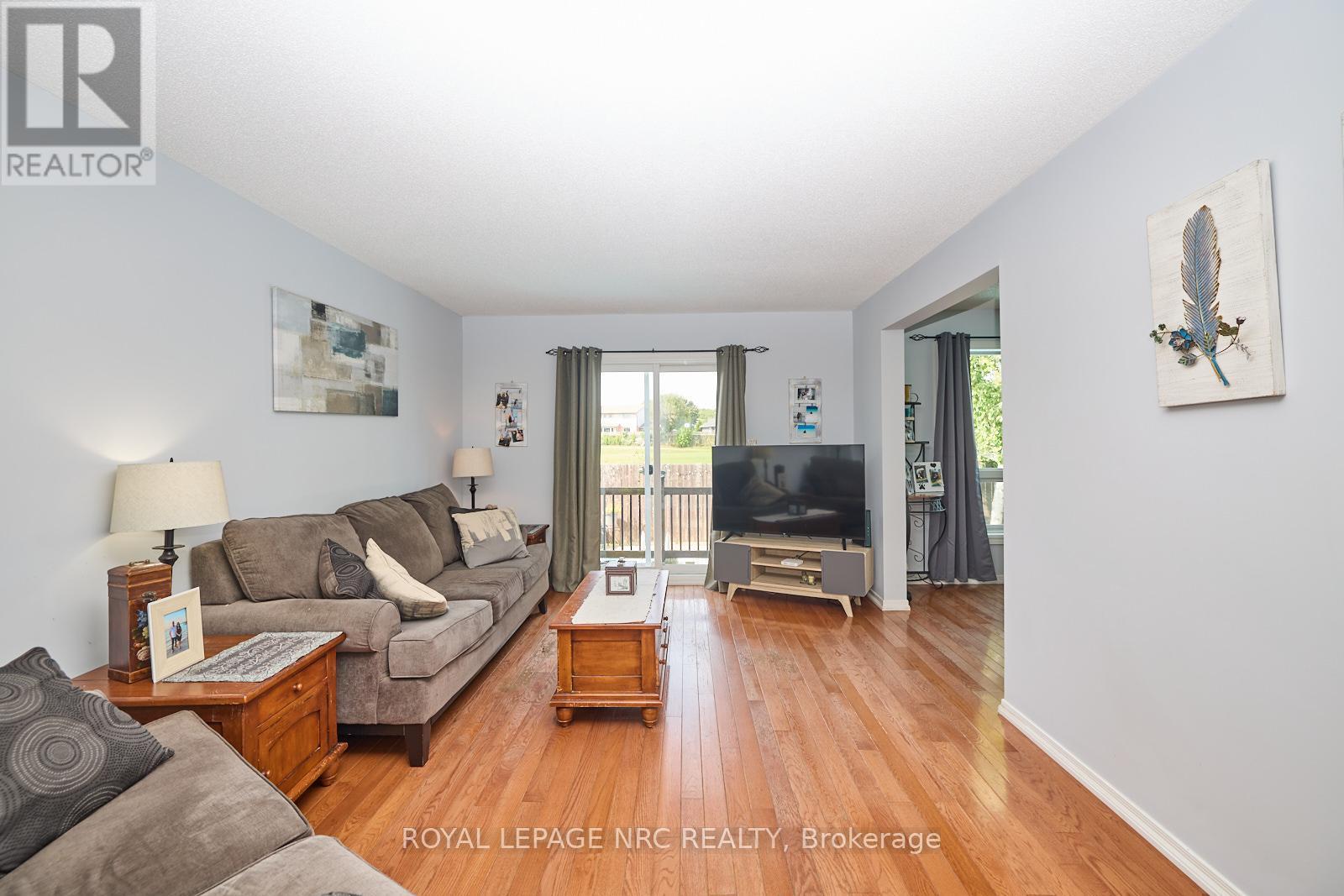 38 Culligan Crescent, Thorold, Ontario  L2V 4P1 - Photo 6 - X12358635
