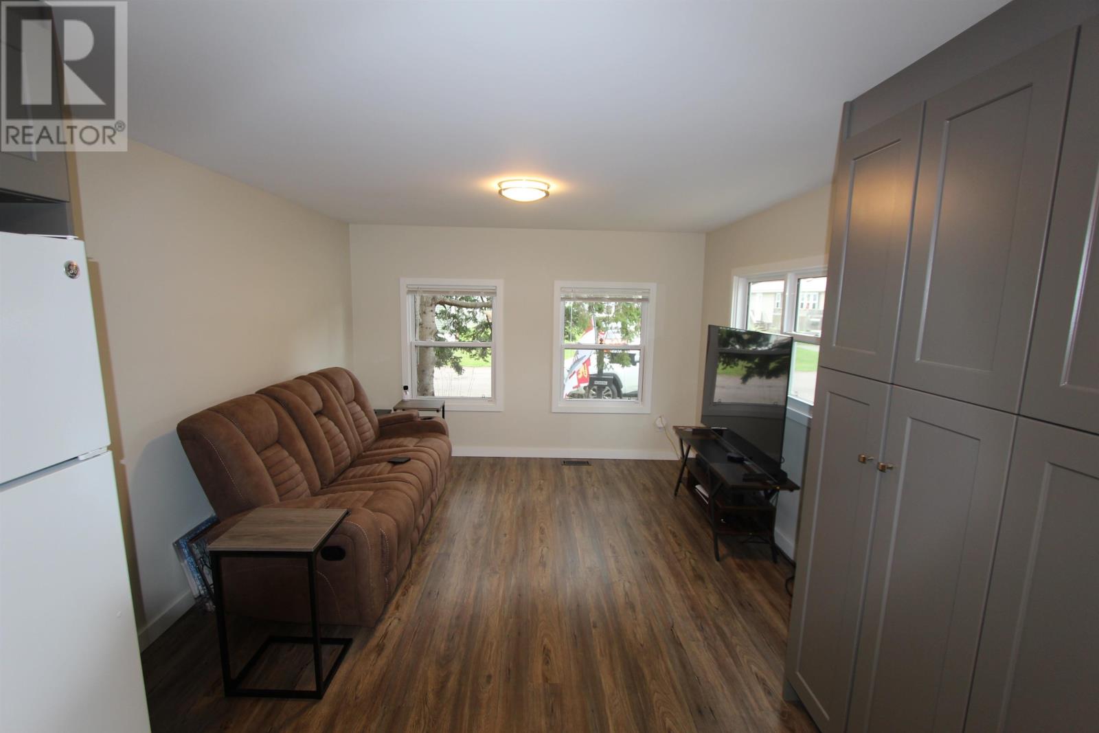 Property at 83 Evergreen Village image 2