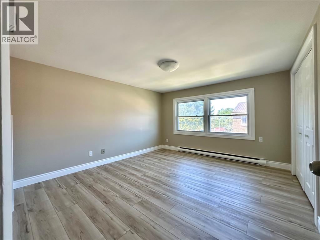 885 Carleton Place Unit# 1, Sarnia, Ontario  N7T 3V8 - Photo 9 - 25021296