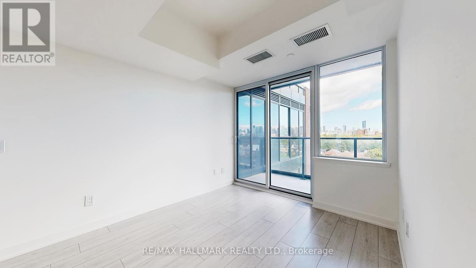 709 - 5 Lakeview Avenue, Toronto, Ontario  M6J 0H3 - Photo 9 - C12357471