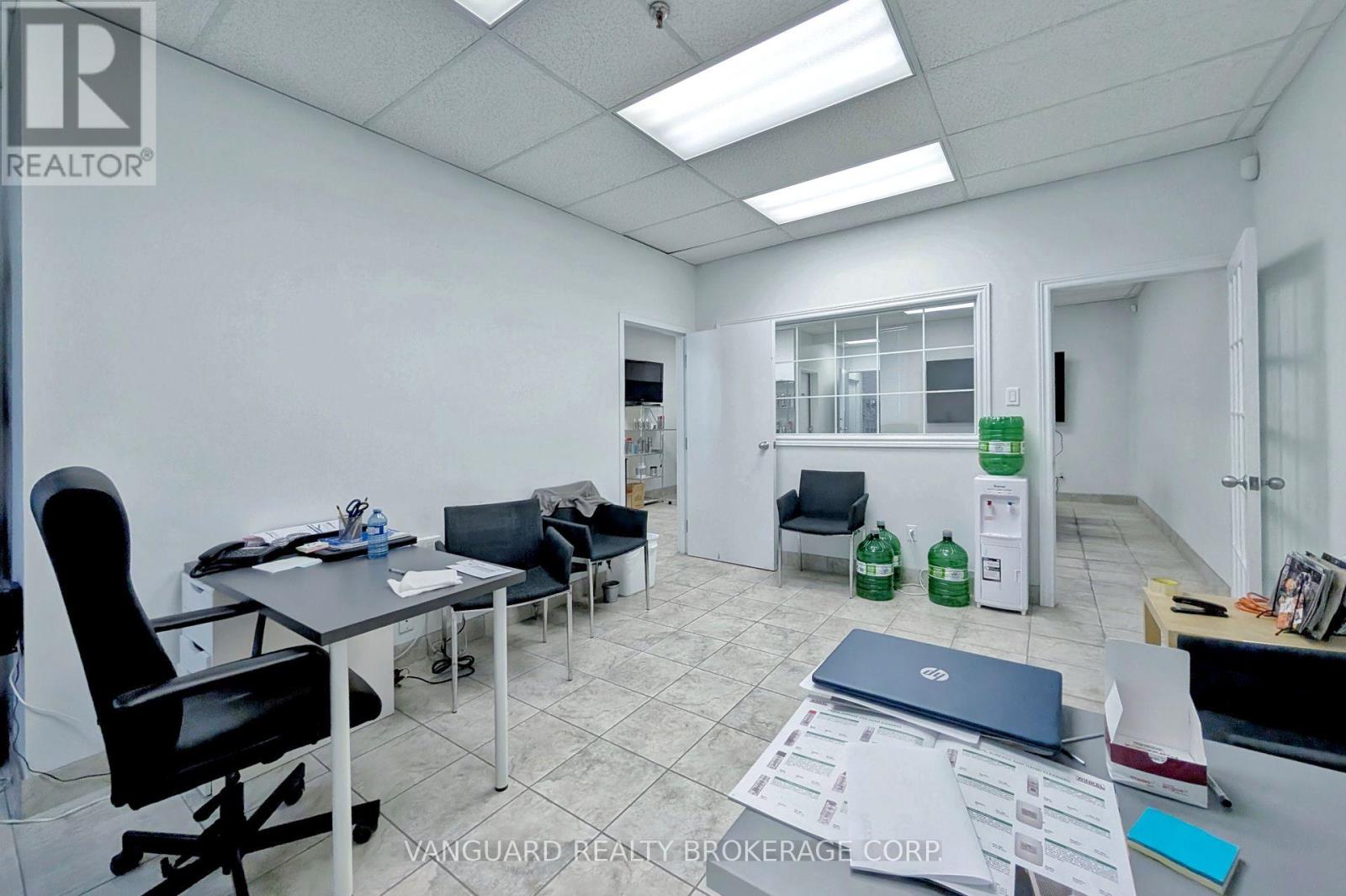 13 - 20 Baywood Road, Toronto, Ontario  M9V 4A8 - Photo 14 - W12352358