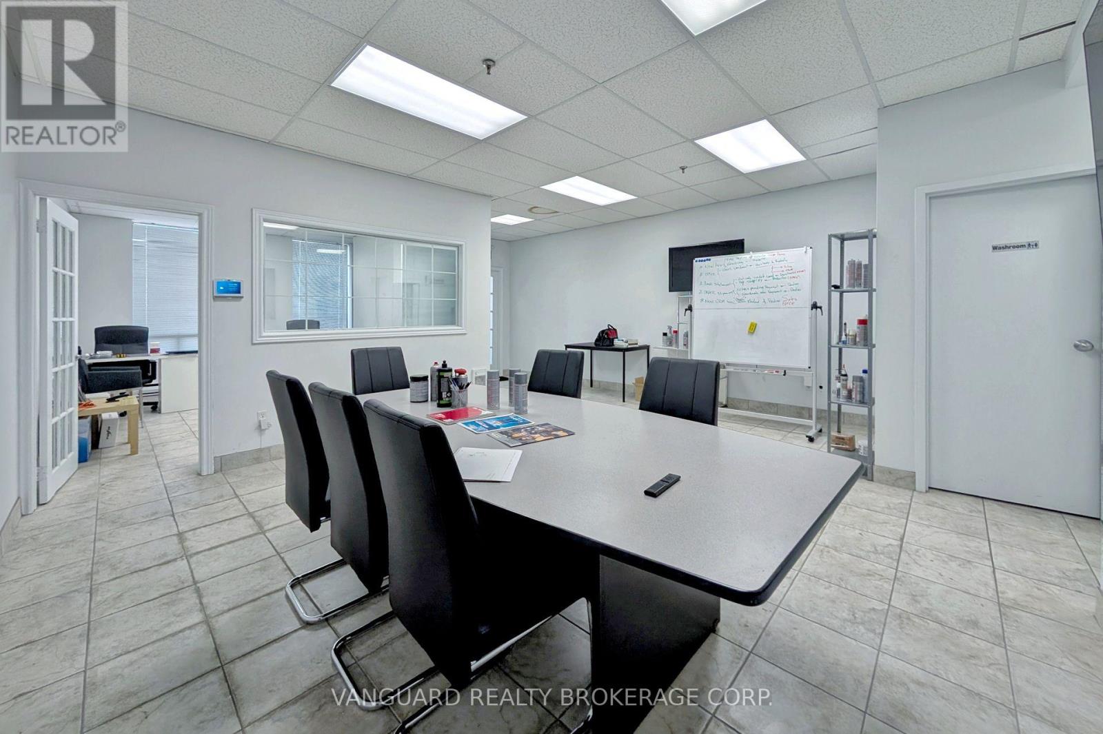 13 - 20 Baywood Road, Toronto, Ontario  M9V 4A8 - Photo 11 - W12352358