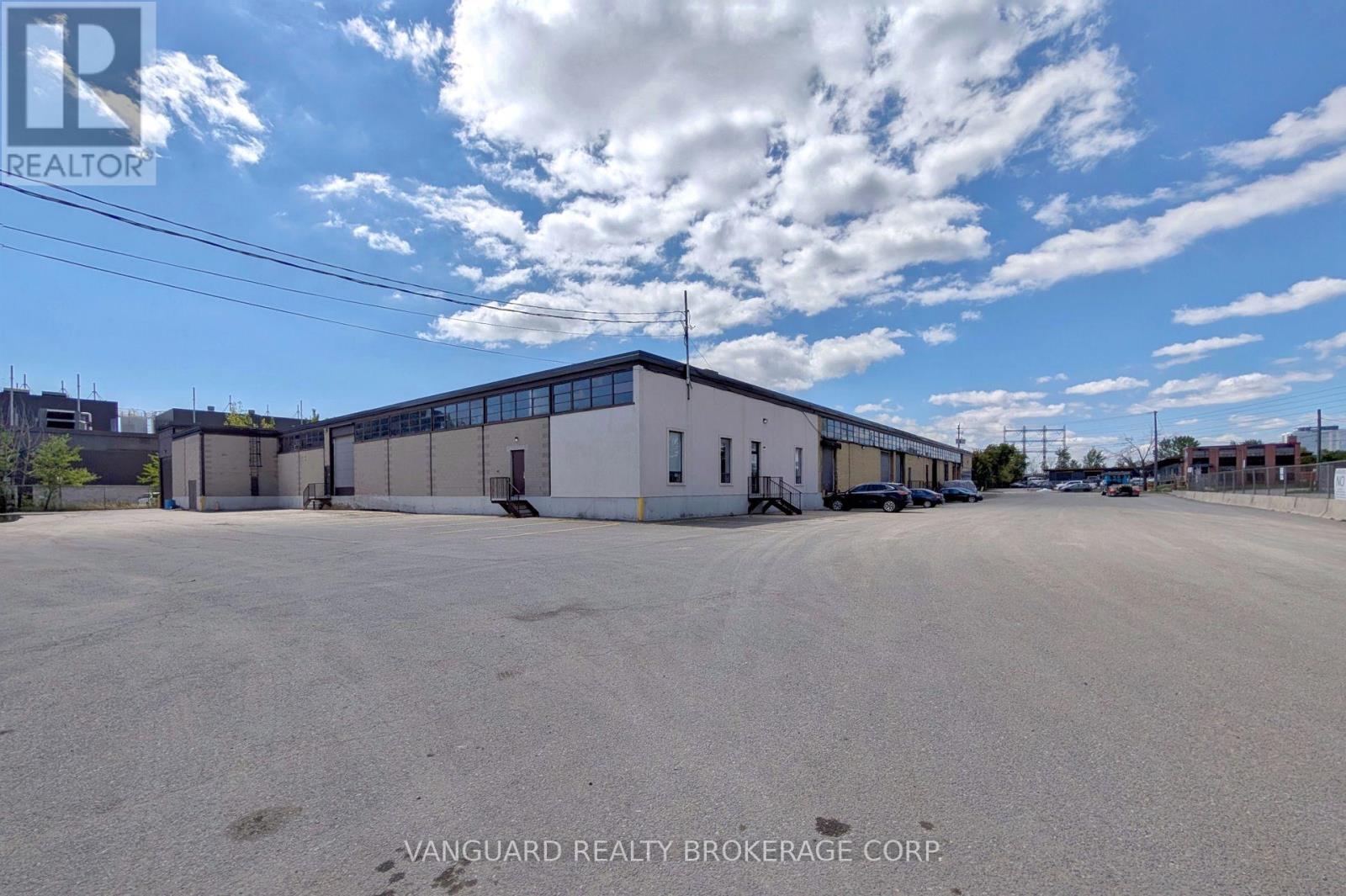 3-4 - 63 Medulla Avenue, Toronto, Ontario  M8Z 5L6 - Photo 2 - W8324172