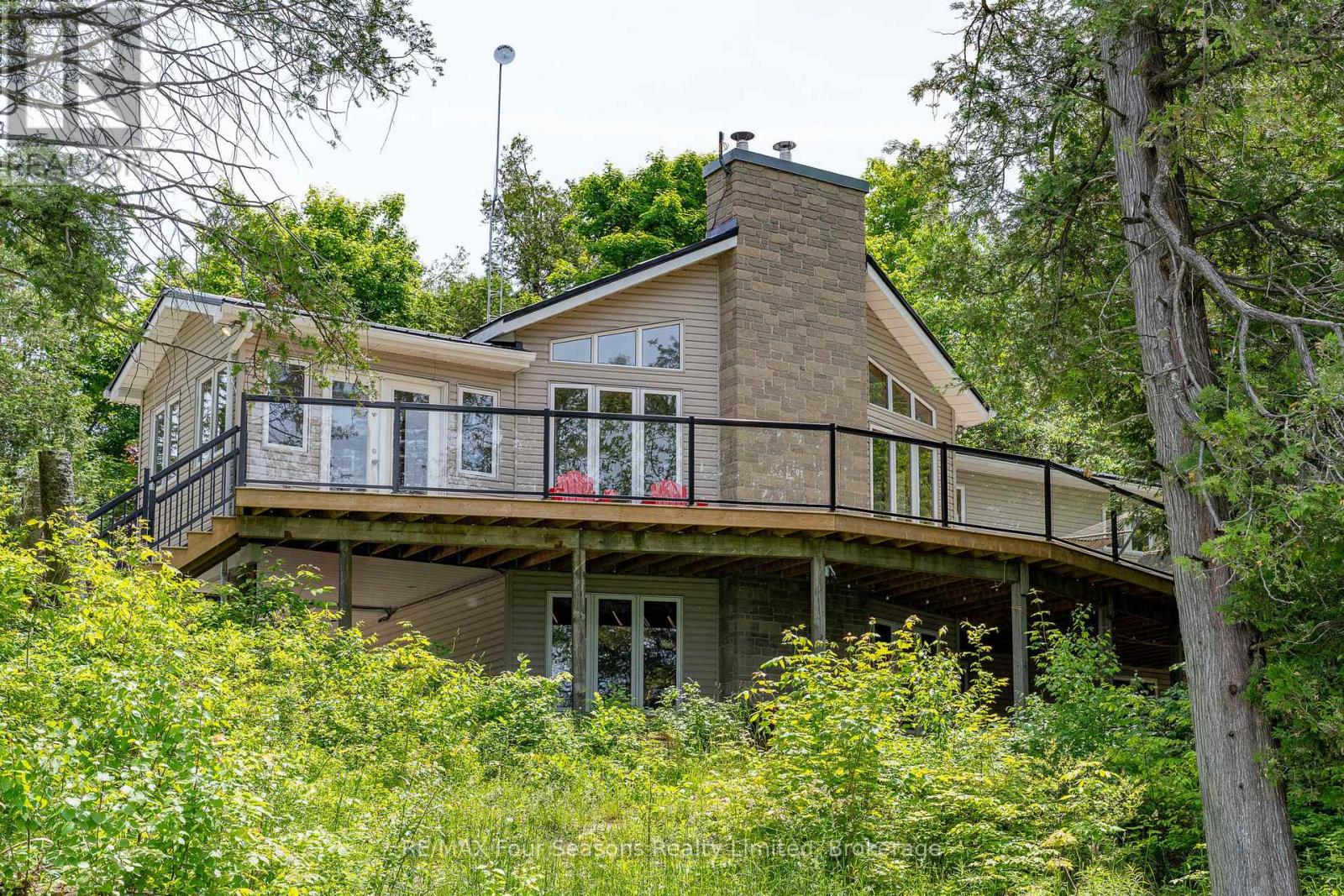 188 Highpoint Crescent, Grey Highlands, Ontario  N0C 1M0 - Photo 3 - X12353075
