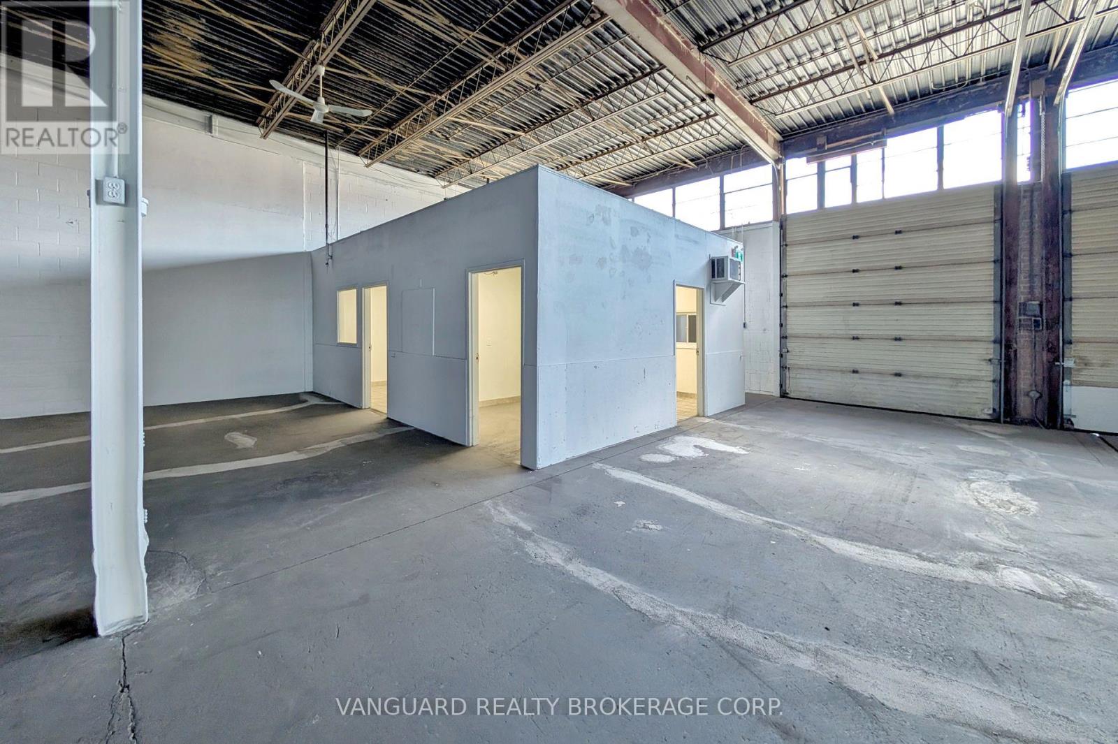 3-4 - 63 Medulla Avenue, Toronto, Ontario  M8Z 5L6 - Photo 29 - W8324172