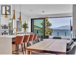 602 Lakeshore Drive Unit# 402, penticton, British Columbia