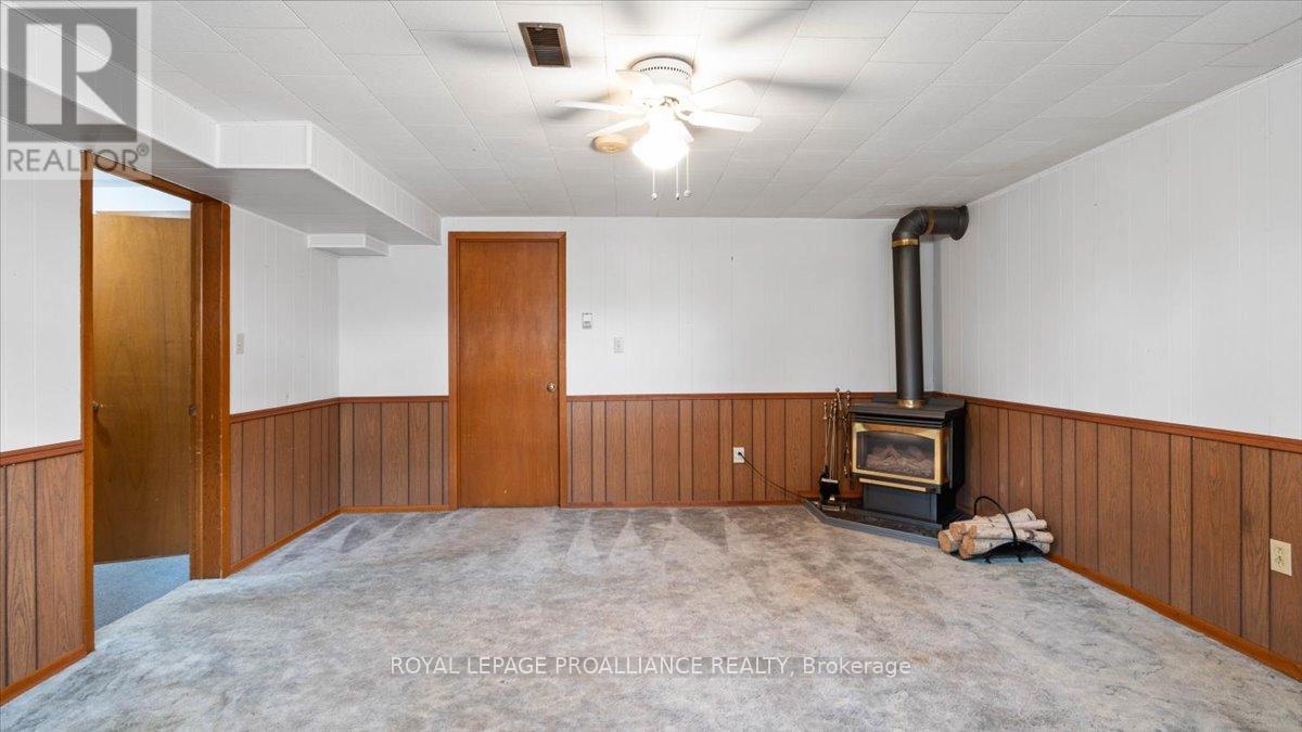 14 Connolly Avenue, Quinte West, Ontario  K8V 5T4 - Photo 25 - X12358671