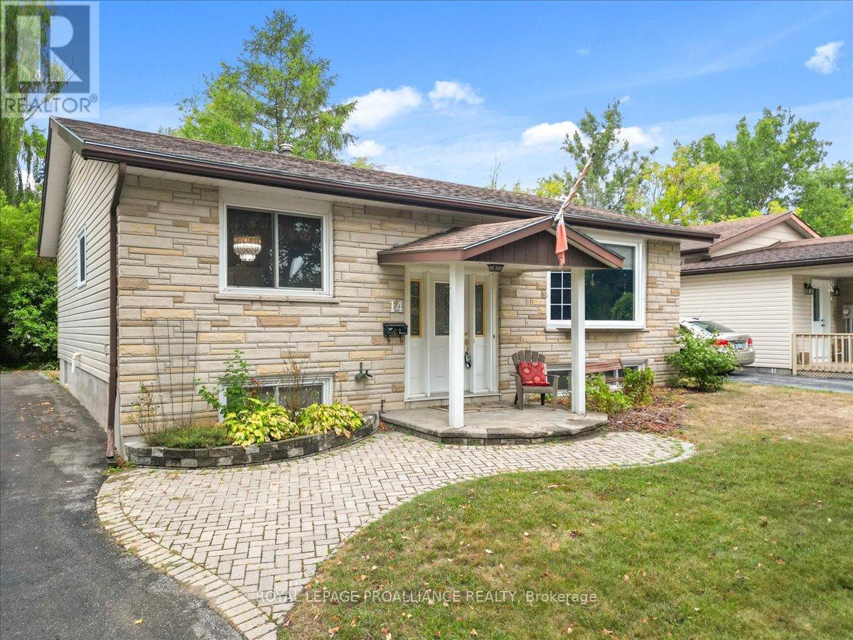 14 Connolly Avenue, Quinte West, Ontario  K8V 5T4 - Photo 36 - X12358671