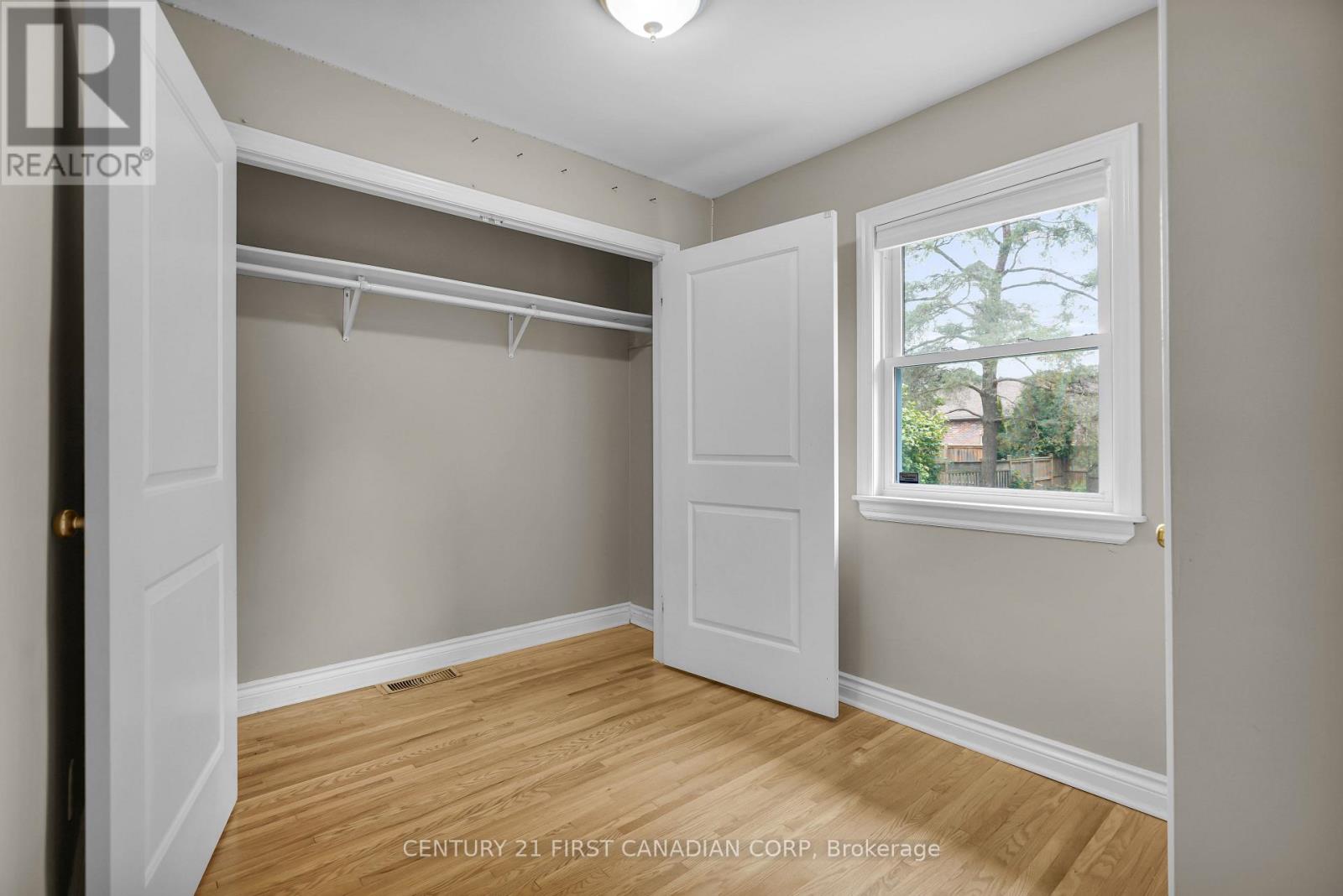 Upper - 638 Tennent Avenue, London North, Ontario  N5X 1L6 - Photo 25 - X12358655