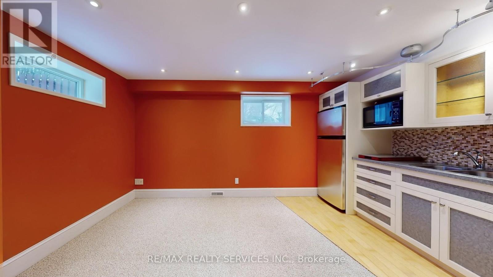 9 Orangeville Street, Erin, Ontario  N0B 1Z0 - Photo 44 - X12358621