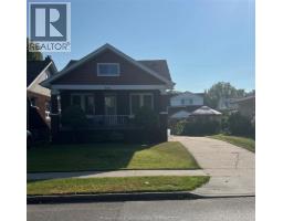 1006 PILLETTE, Windsor, Ontario