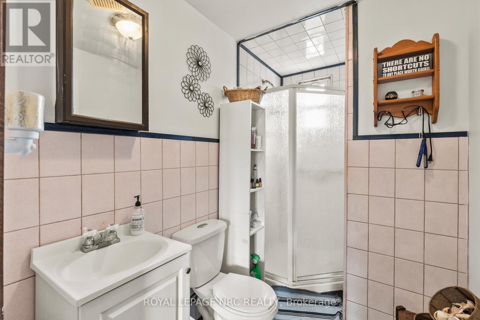 40 Kingsway, Welland, Ontario  L3B 3N8 - Photo 32 - X12278755