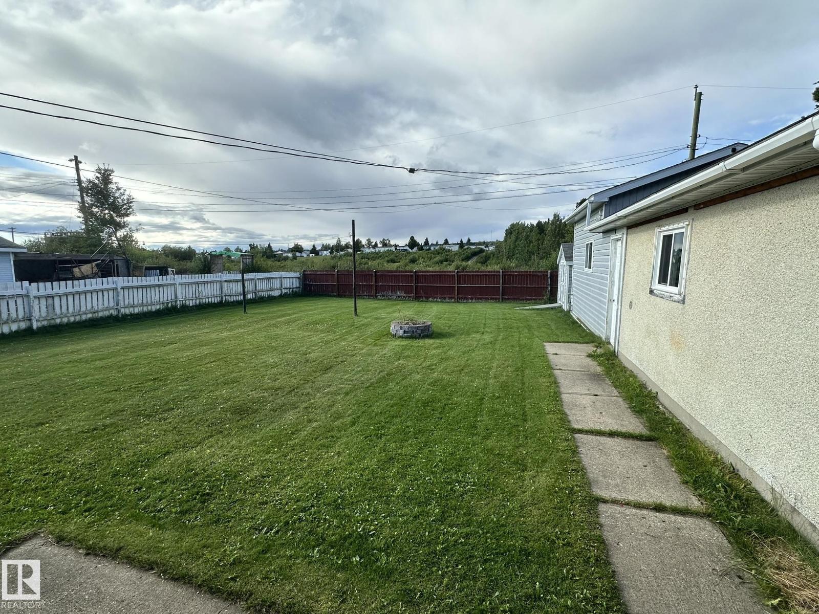 5515 Willock Cr, Swan Hills, Alberta  T0G 2C0 - Photo 6 - E4454209