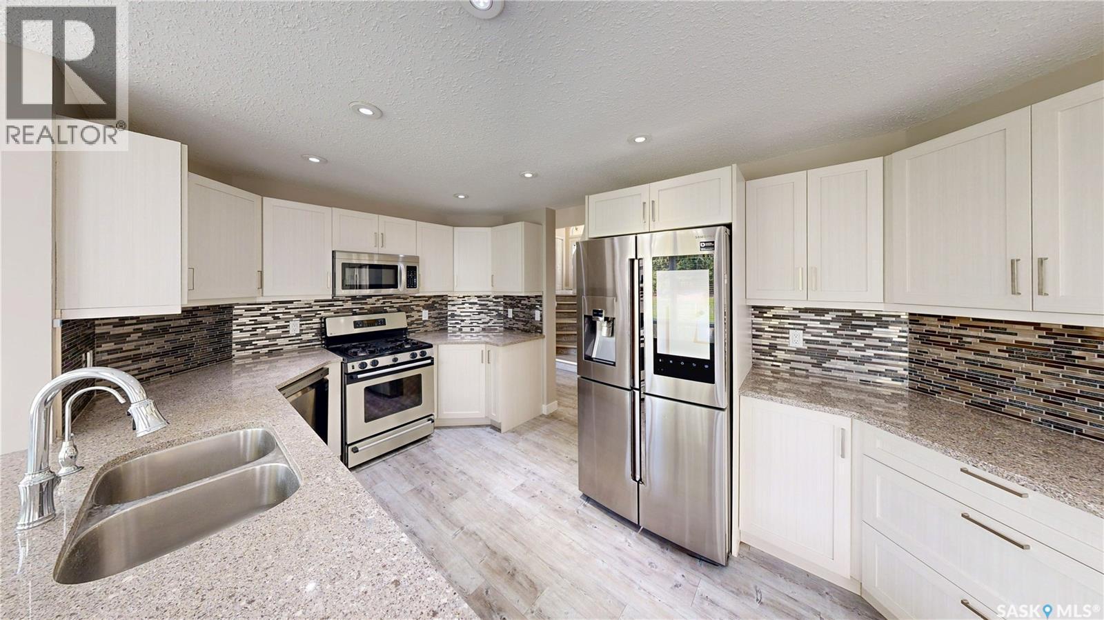 5006 Wascana Vista Court, Regina, Saskatchewan  S4V 2S2 - Photo 14 - SK016282