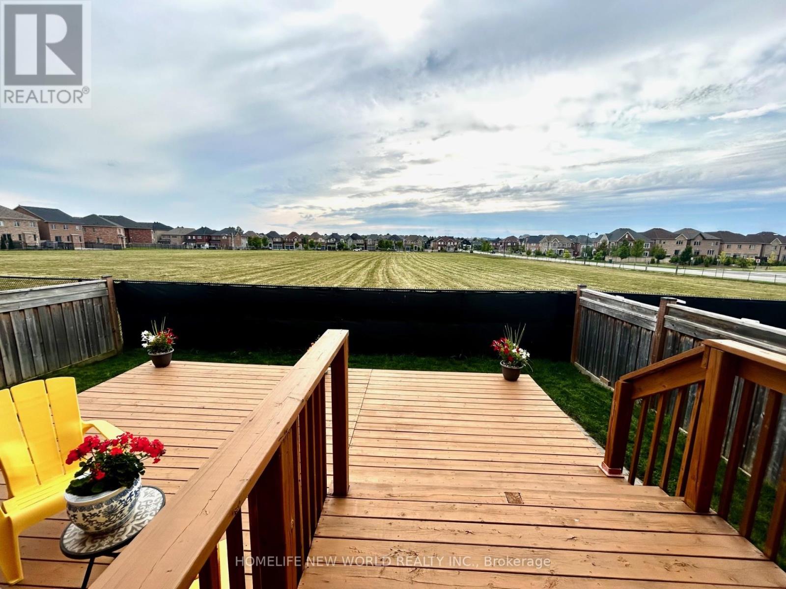 88 Roth Street, Aurora, Ontario  L4G 0W7 - Photo 49 - N12355074