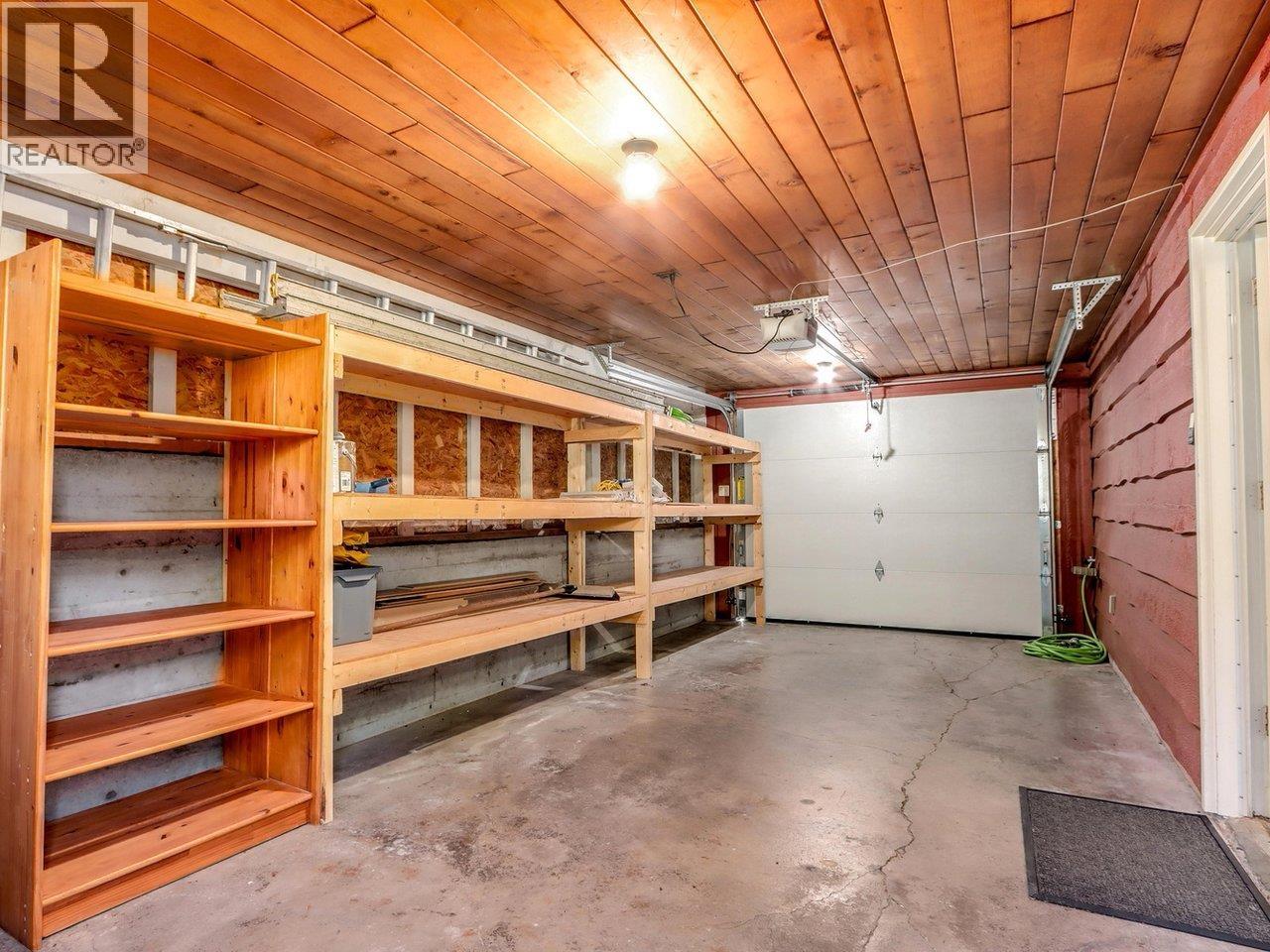 893 Huntingdon Crescent, North Vancouver, British Columbia  V7G 1M4 - Photo 35 - R3039269