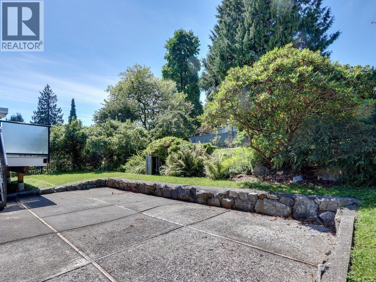 893 Huntingdon Crescent, North Vancouver, British Columbia  V7G 1M4 - Photo 29 - R3039269