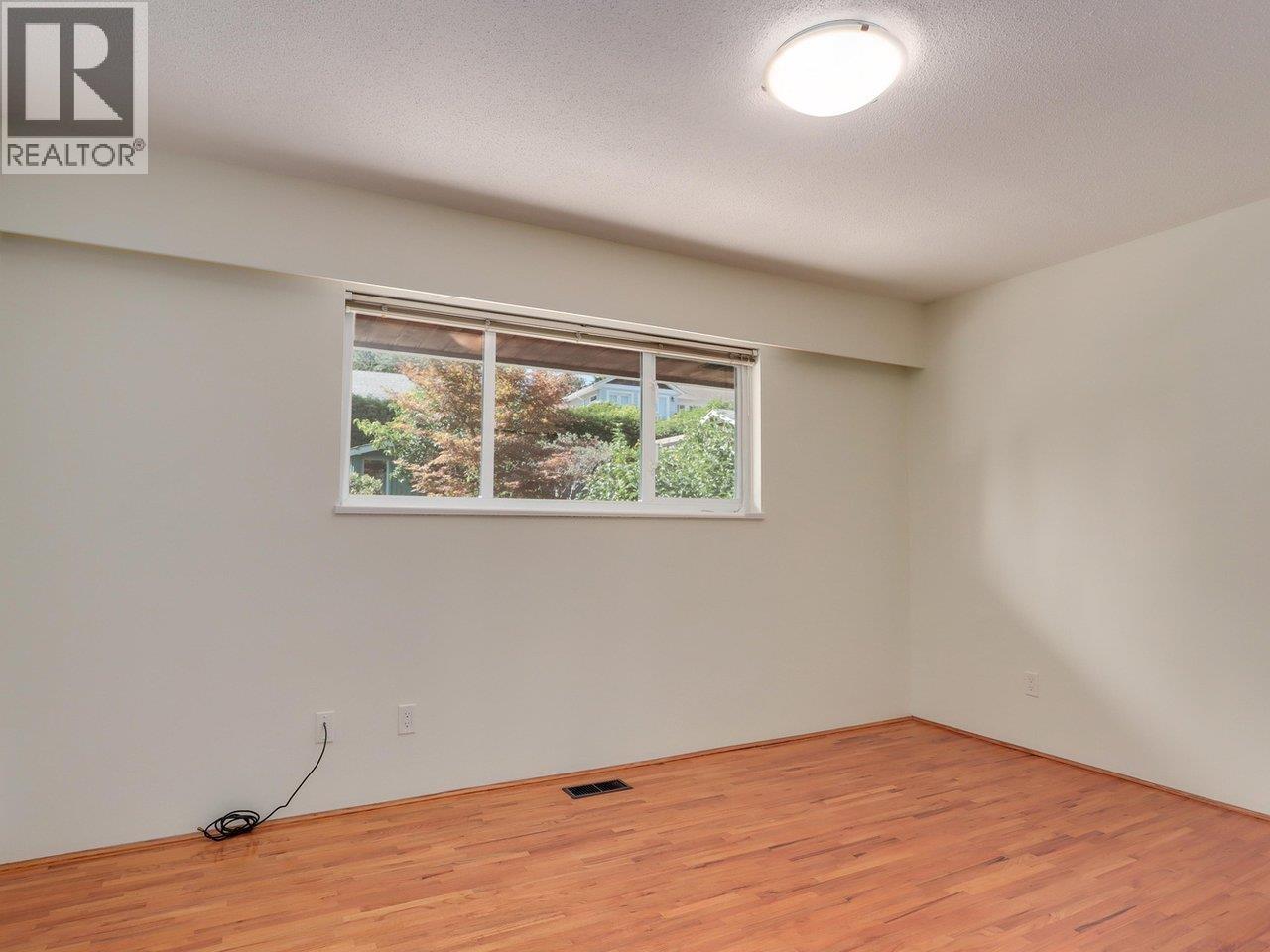 893 Huntingdon Crescent, North Vancouver, British Columbia  V7G 1M4 - Photo 12 - R3039269