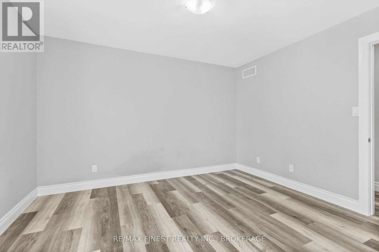 67-69 Gardiner Street, Kingston, Ontario  K7M 1A7 - Photo 15 - X12358820