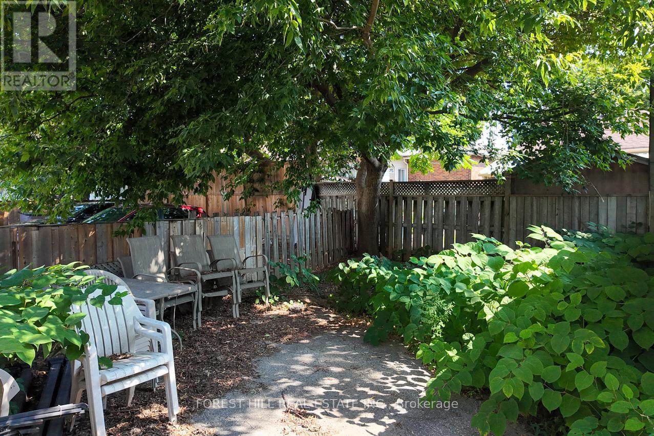 73 Patricia Avenue, Oshawa, Ontario  L1G 5X7 - Photo 10 - E12358685