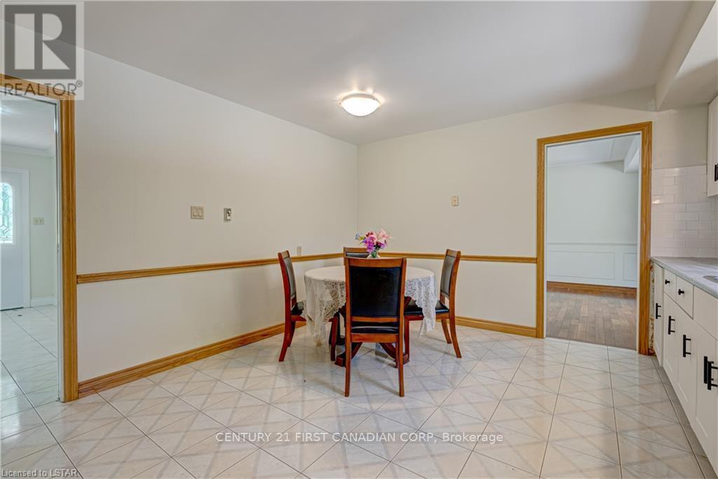 28 Redford Road, London North, Ontario  N5X 3V5 - Photo 10 - X12358752