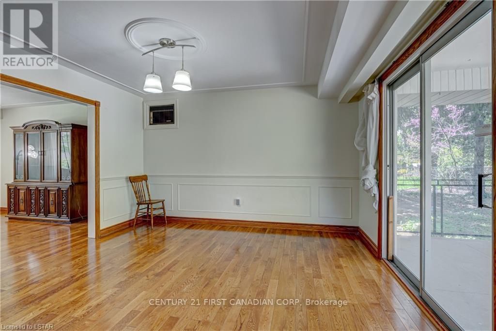 28 Redford Road, London North, Ontario  N5X 3V5 - Photo 11 - X12358752