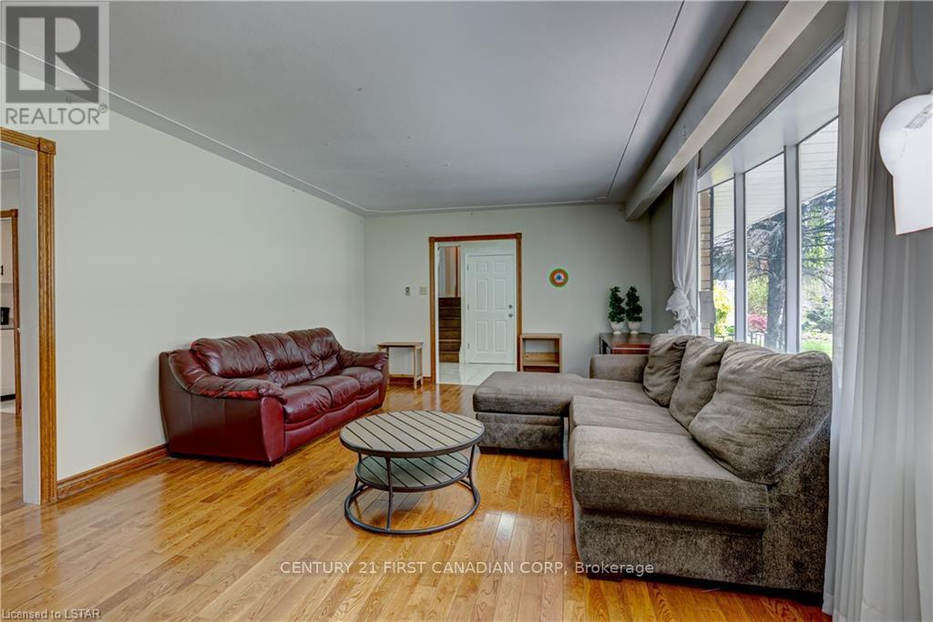 28 Redford Road, London North, Ontario  N5X 3V5 - Photo 15 - X12358752