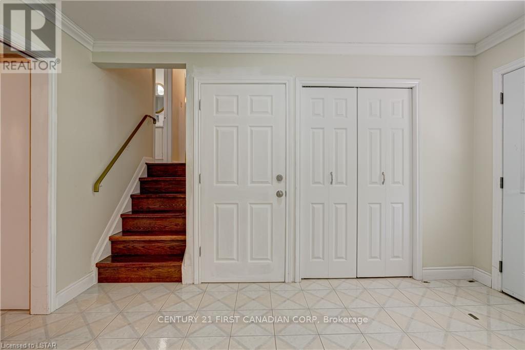 28 Redford Road, London North, Ontario  N5X 3V5 - Photo 17 - X12358752