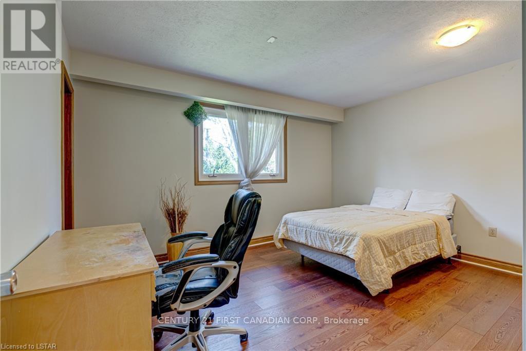 28 Redford Road, London North, Ontario  N5X 3V5 - Photo 18 - X12358752