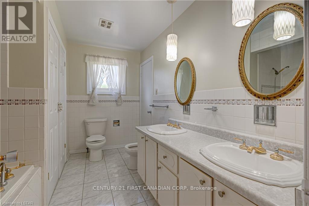 28 Redford Road, London North, Ontario  N5X 3V5 - Photo 24 - X12358752