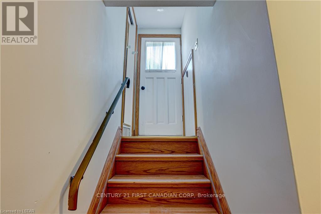 28 Redford Road, London North, Ontario  N5X 3V5 - Photo 26 - X12358752