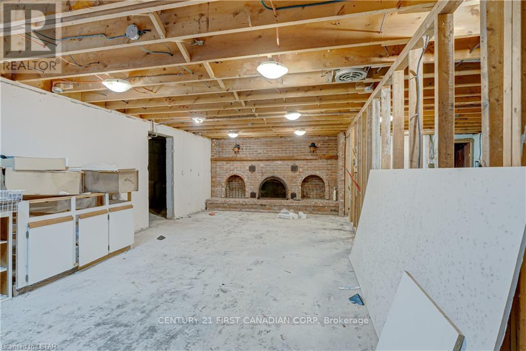 28 Redford Road, London North, Ontario  N5X 3V5 - Photo 33 - X12358752