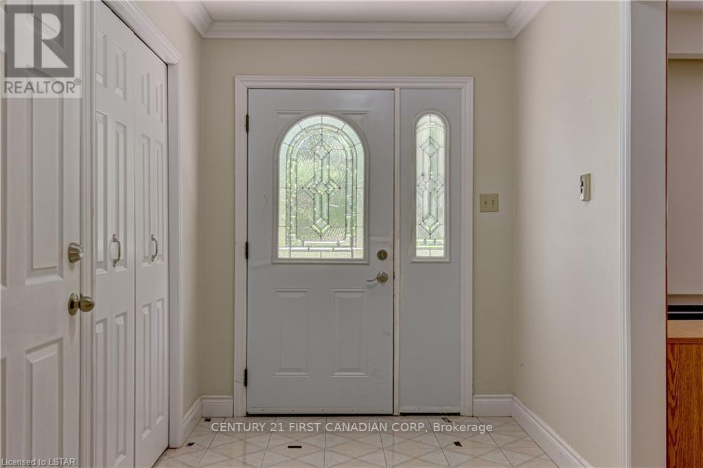 28 Redford Road, London North, Ontario  N5X 3V5 - Photo 4 - X12358752