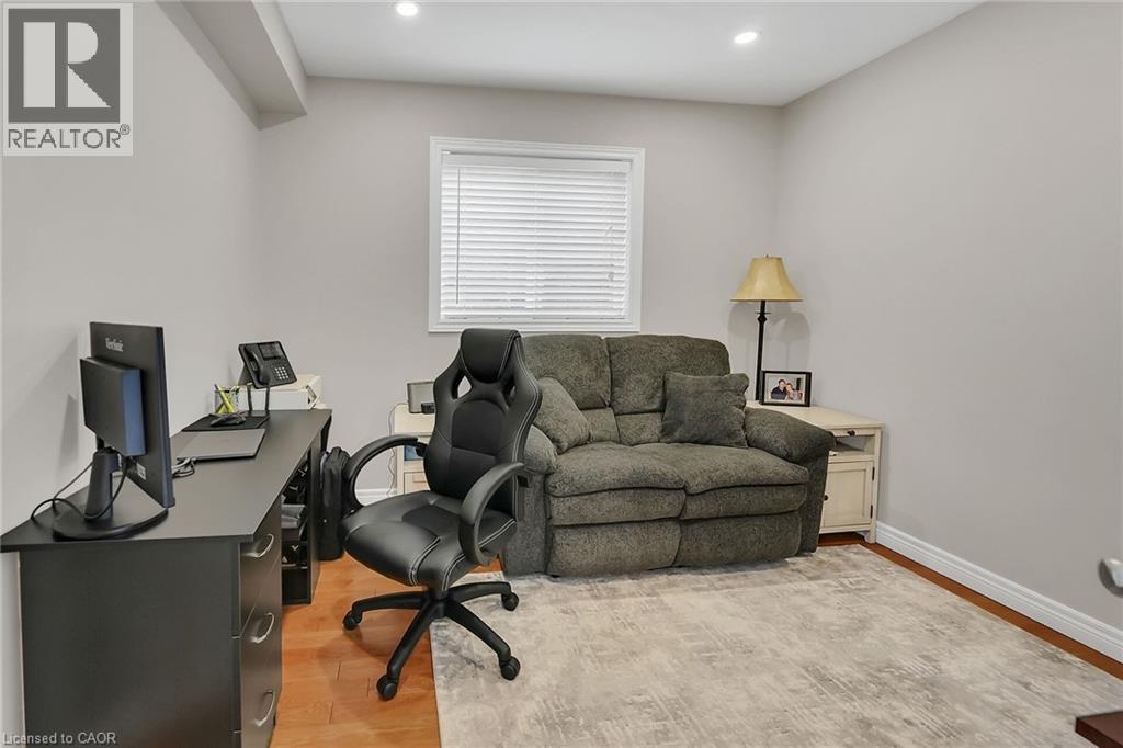 60 Gage Street, Grimsby, Ontario  L3M 5E4 - Photo 26 - 40762440
