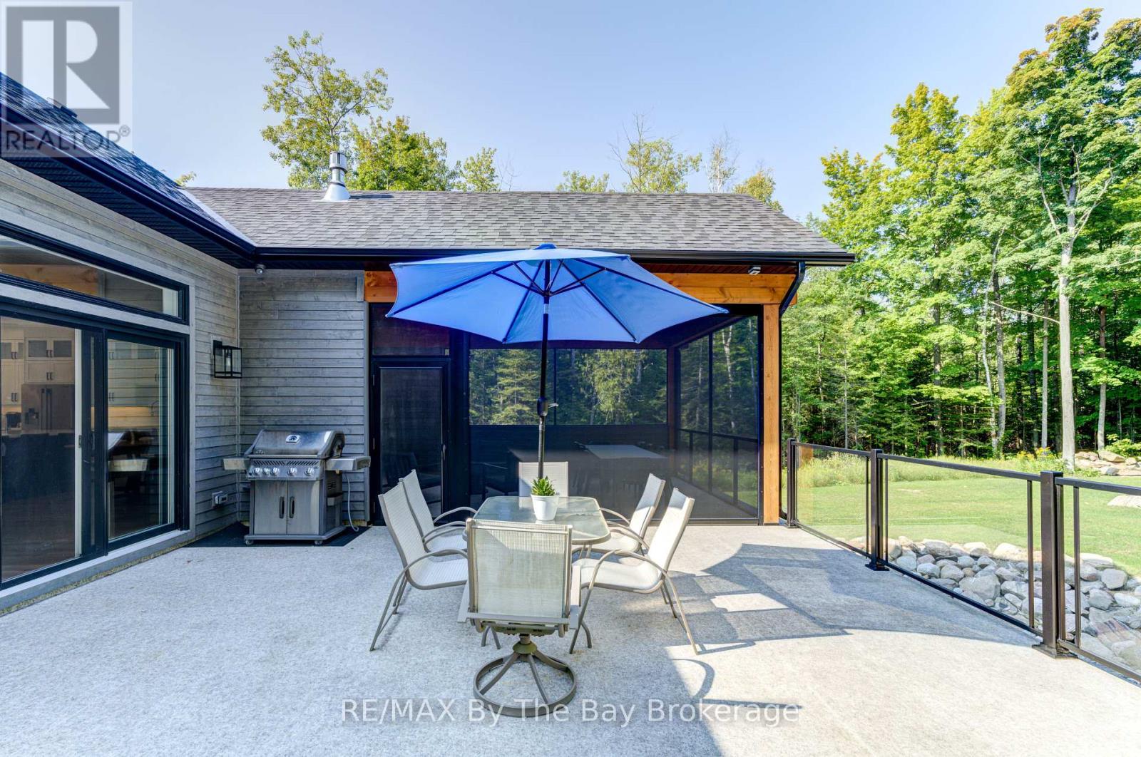 95 Spruce Street, Tiny, Ontario  L0L 1P1 - Photo 22 - S12358712
