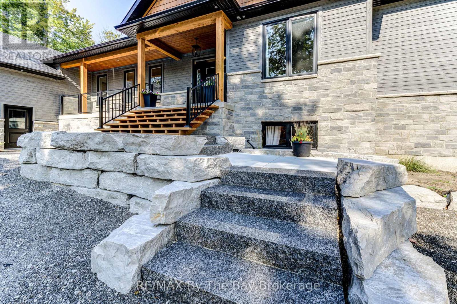 95 Spruce Street, Tiny, Ontario  L0L 1P1 - Photo 3 - S12358712