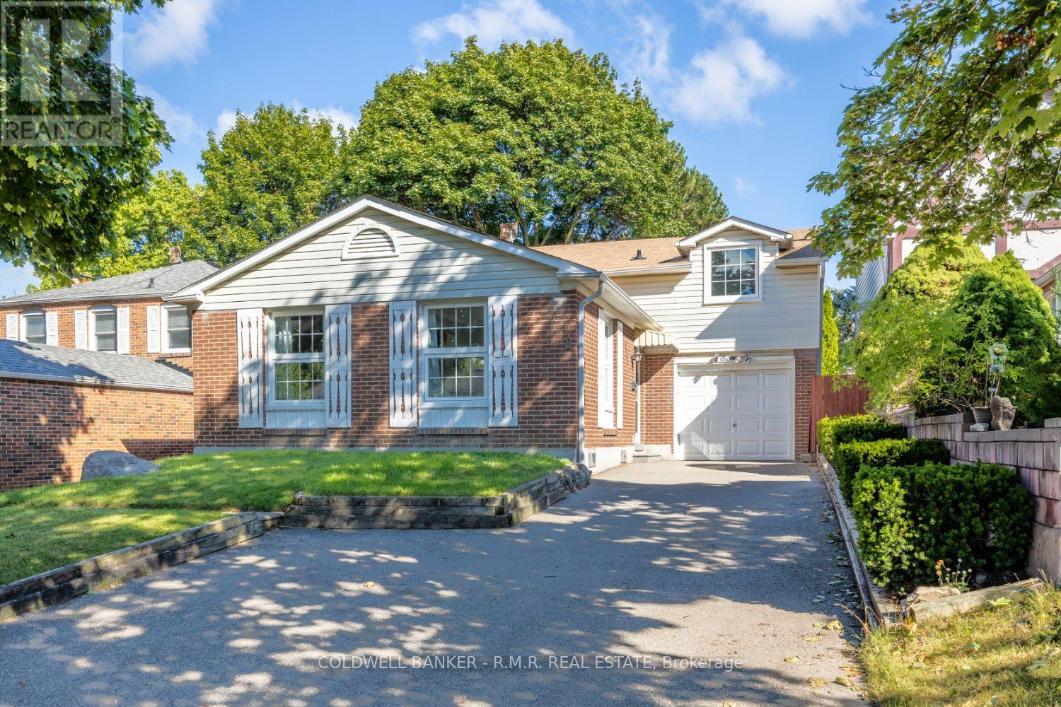 Property at 8 ABERFELDY CRESCENT image 1