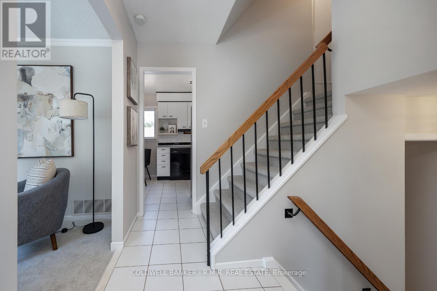 Property at 8 ABERFELDY CRESCENT image 4