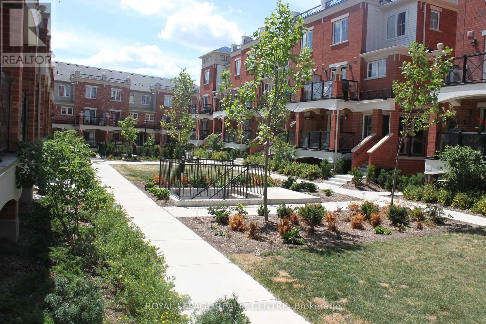 13 - 47 Hays Boulevard, Oakville, Ontario  L6H 0J1 - Photo 10 - W12358665