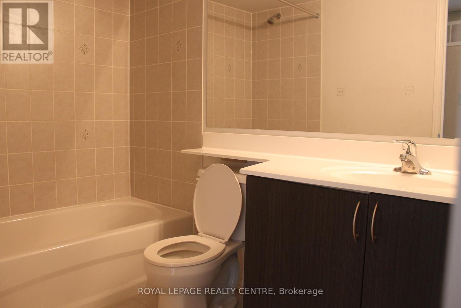 13 - 47 Hays Boulevard, Oakville, Ontario  L6H 0J1 - Photo 6 - W12358665