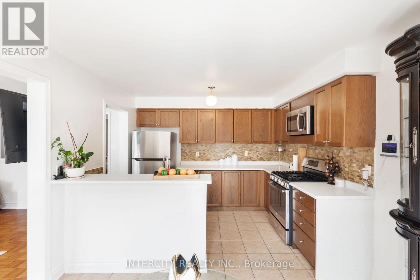 18 Snowshoe Lane, Brampton, Ontario  L6R 0J1 - Photo 18 - W12358668