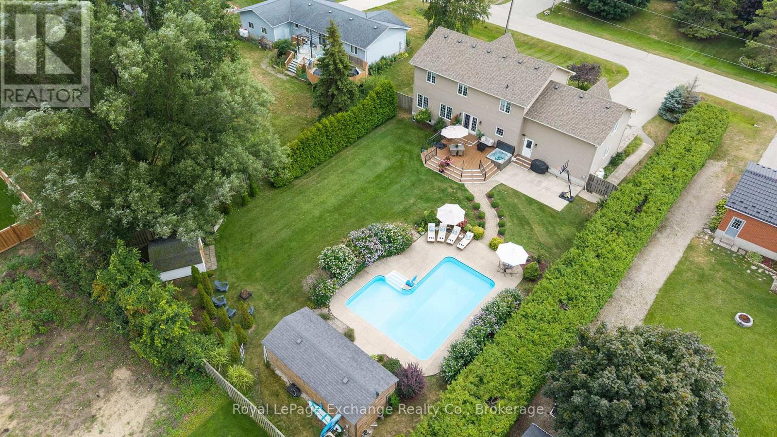 985 Heritage Drive, Huron-Kinloss, Ontario  N2Z 0B9 - Photo 2 - X12358769