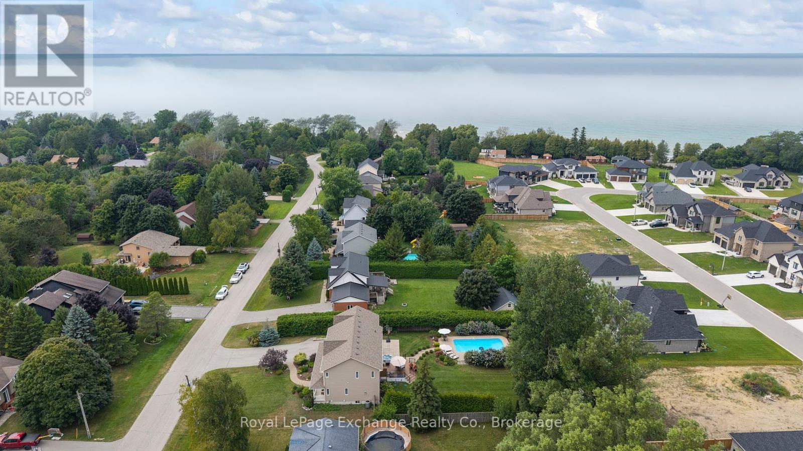 985 Heritage Drive, Huron-Kinloss, Ontario  N2Z 0B9 - Photo 4 - X12358769