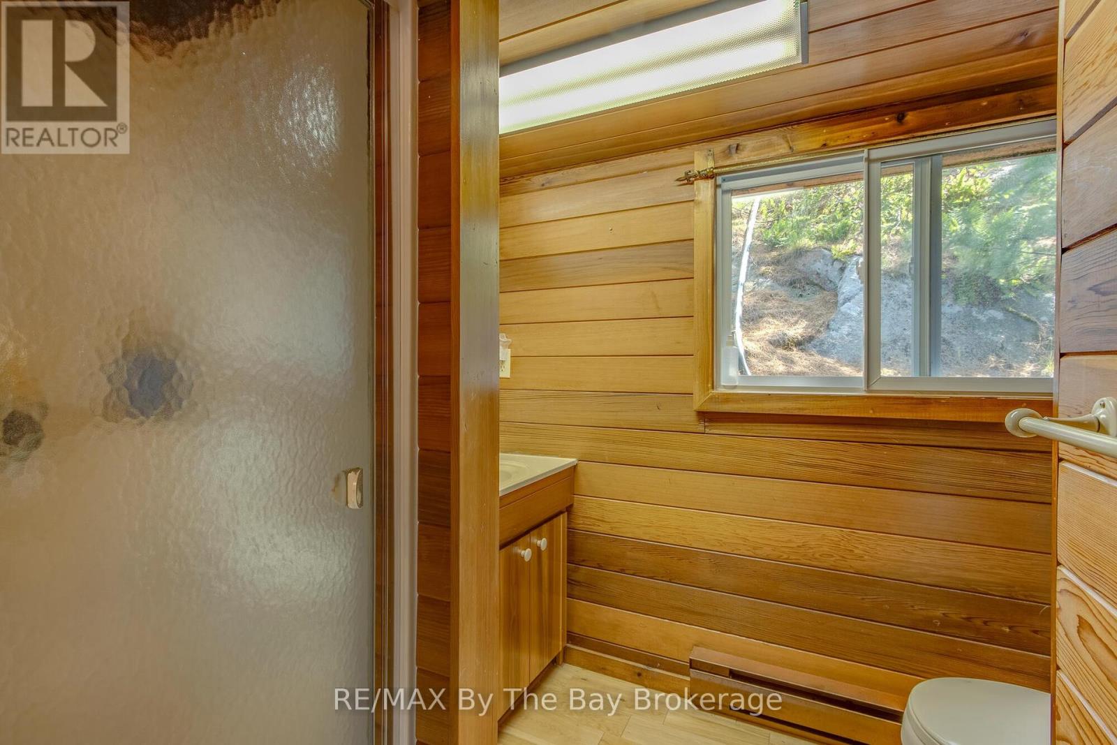 1518 Island 1040, Georgian Bay, Ontario  P0E 1E0 - Photo 15 - X12358802